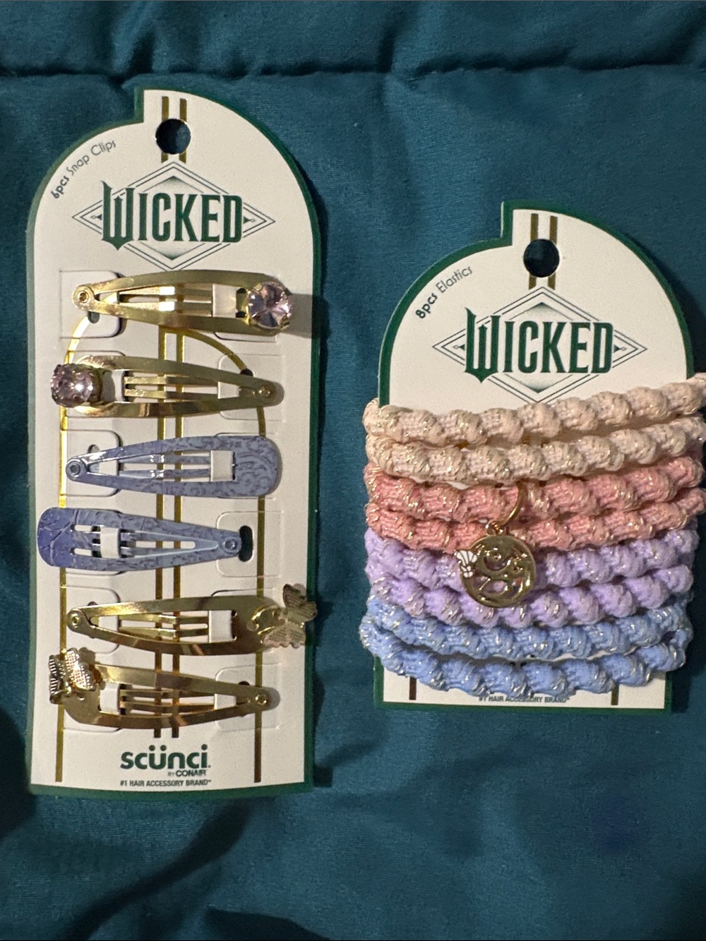 scunci Wicked 6 Clips & 8 Braided Elastics Ties - Good Witch